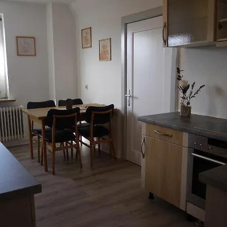 Moltkestrasse-17-wohnung-2-og Appartement *